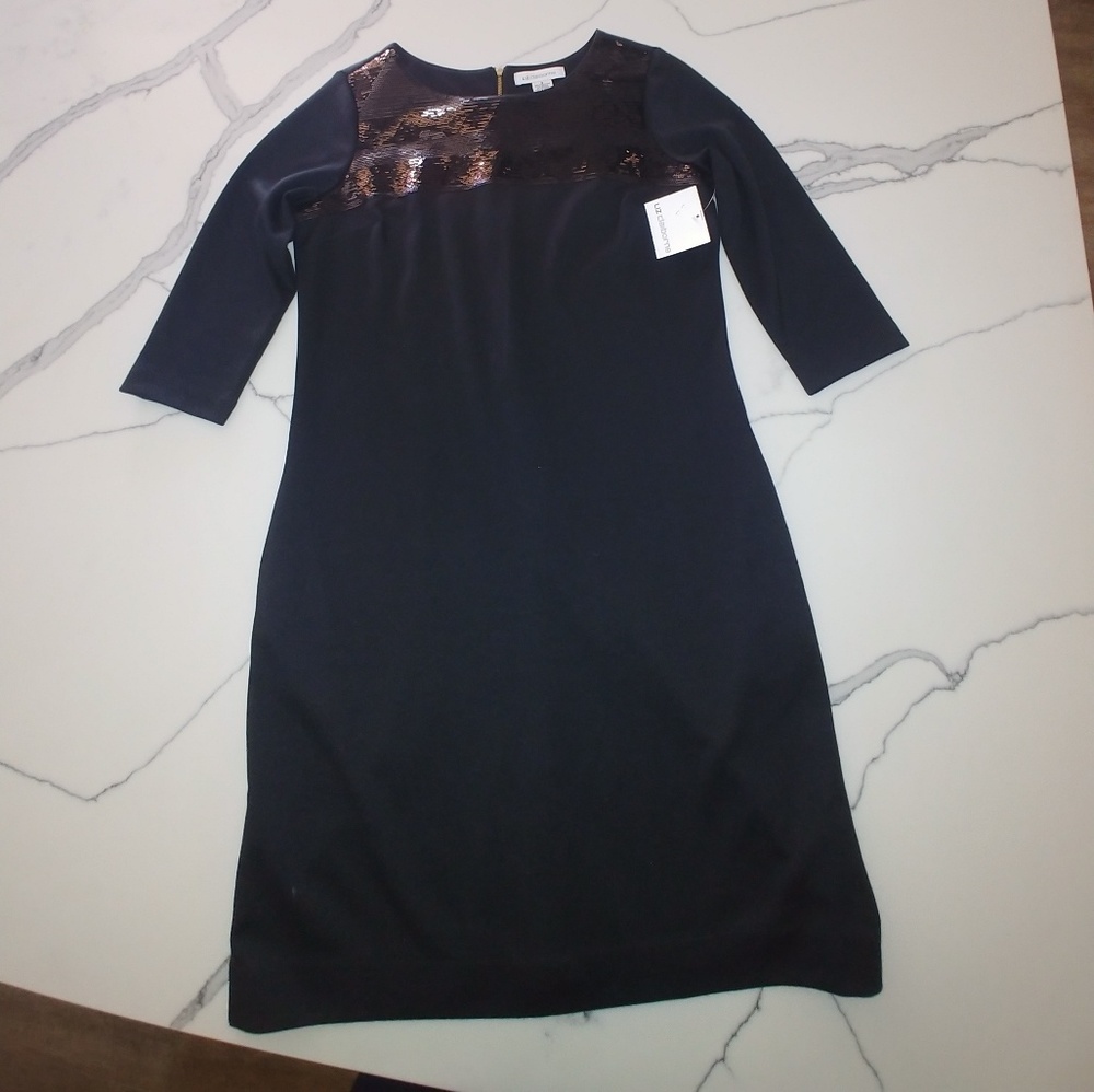Black sequin dress with pockets!